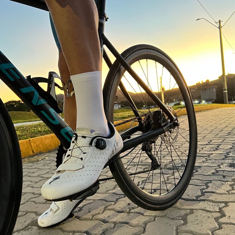 Meia de Ciclismo Trimod: Desempenho, Conforto e Tecnologia com Poliamida